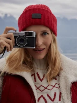 Elva Chunky Rib Beanie - Red Dahlia