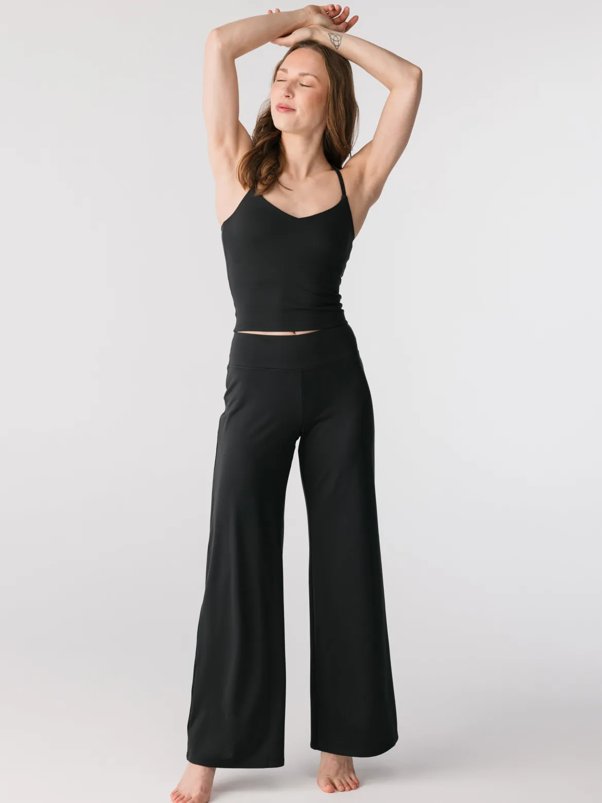 Float Ballet V-Neck Tank - Black