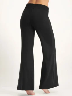 Flow Wide-Leg Yoga Pants - Onyx Black