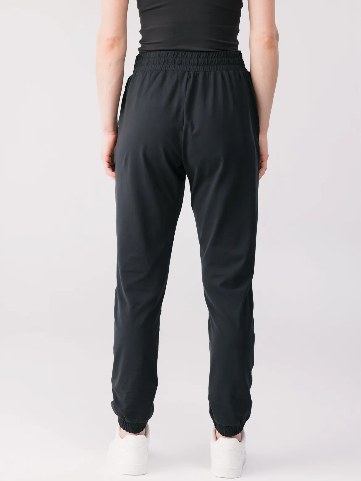 Reset Slim Straight Jogger- Black