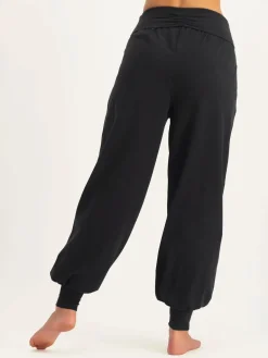 Rhea Yoga Pants - Onyx Black