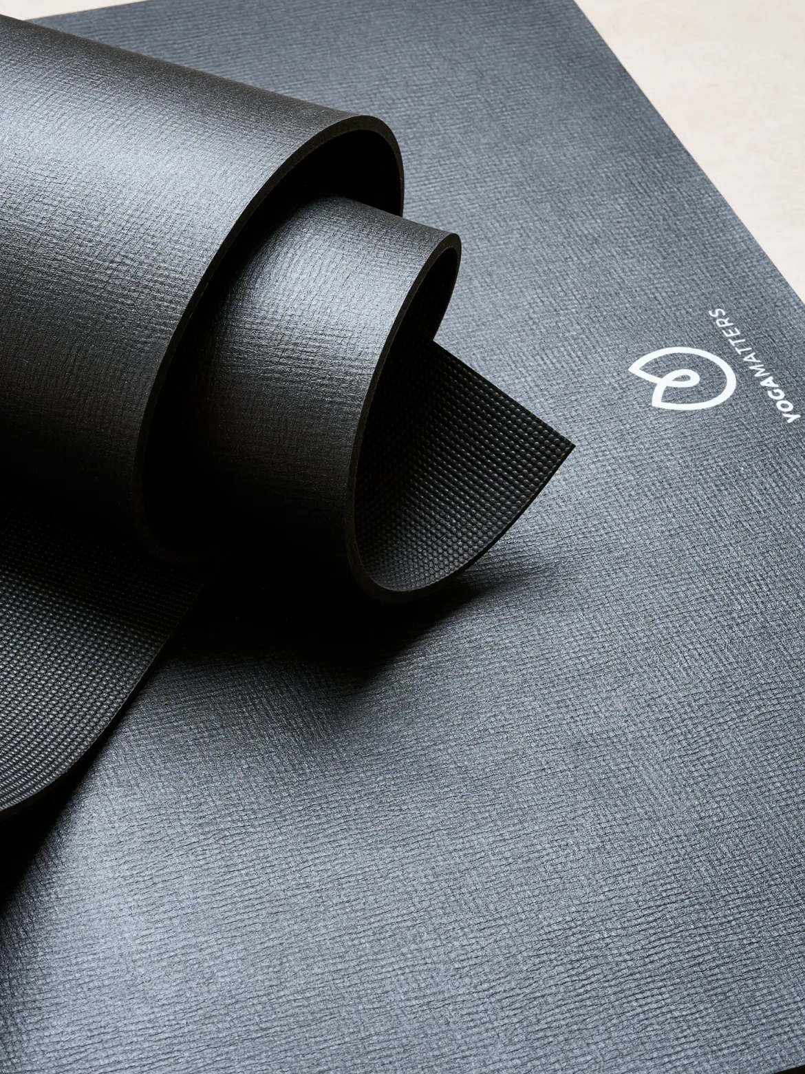Signature Studio Yoga Mat - Nearly Perfect - Long – Black